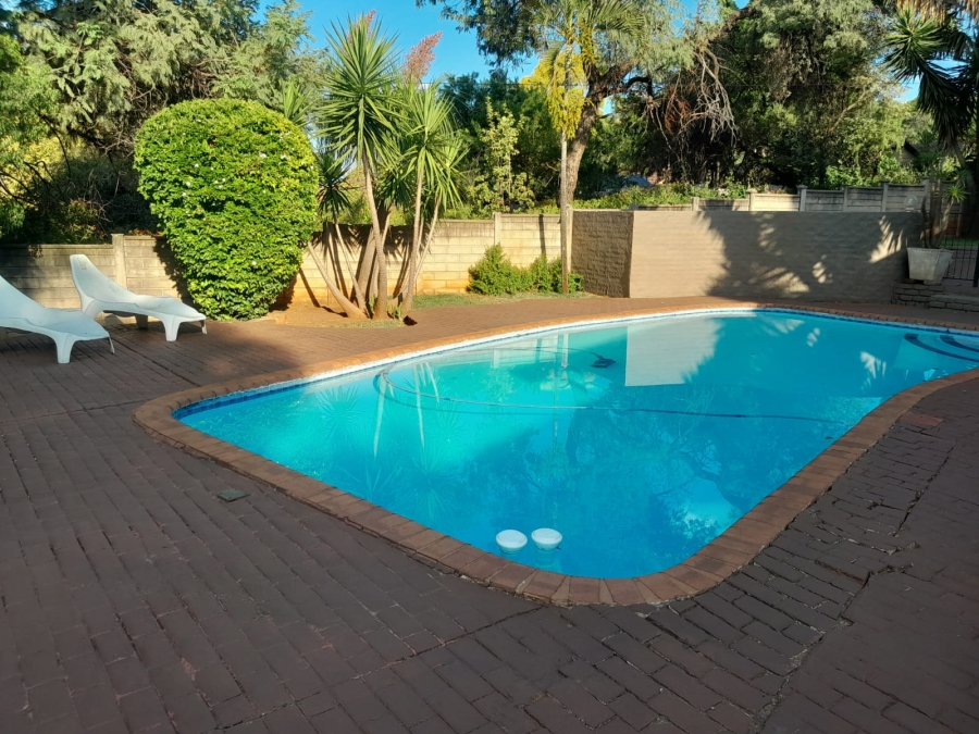 4 Bedroom Property for Sale in Safari Gardens North West